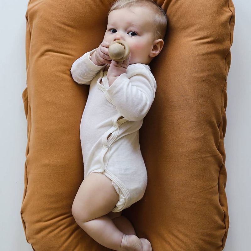 Baby Nest Lehátko Přenosná Ergonomická Dětská Postýlka