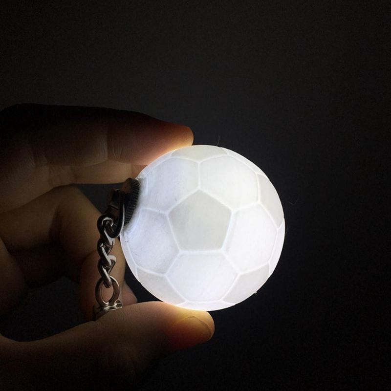 Přenosné Fotbalové Světlo S 3d Tiskem Keychain Barevná Led Noční Lampa Kreativní Dekorace Taštičky Na Baterie