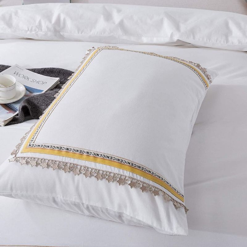 Luxusní Bílá Sada Povlečení 3 Ks Povlaků Na Přikrývku Royal Style S Designem Zlata A Střapců