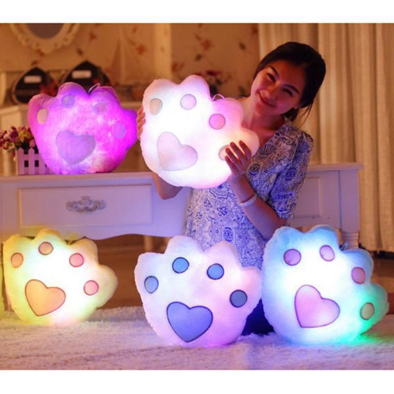 Plyšové Barevné Led Světlo Hudba Bear Paw Shape Throw Polštář Home Sofa Decor Festival Dárek K Narozeninám